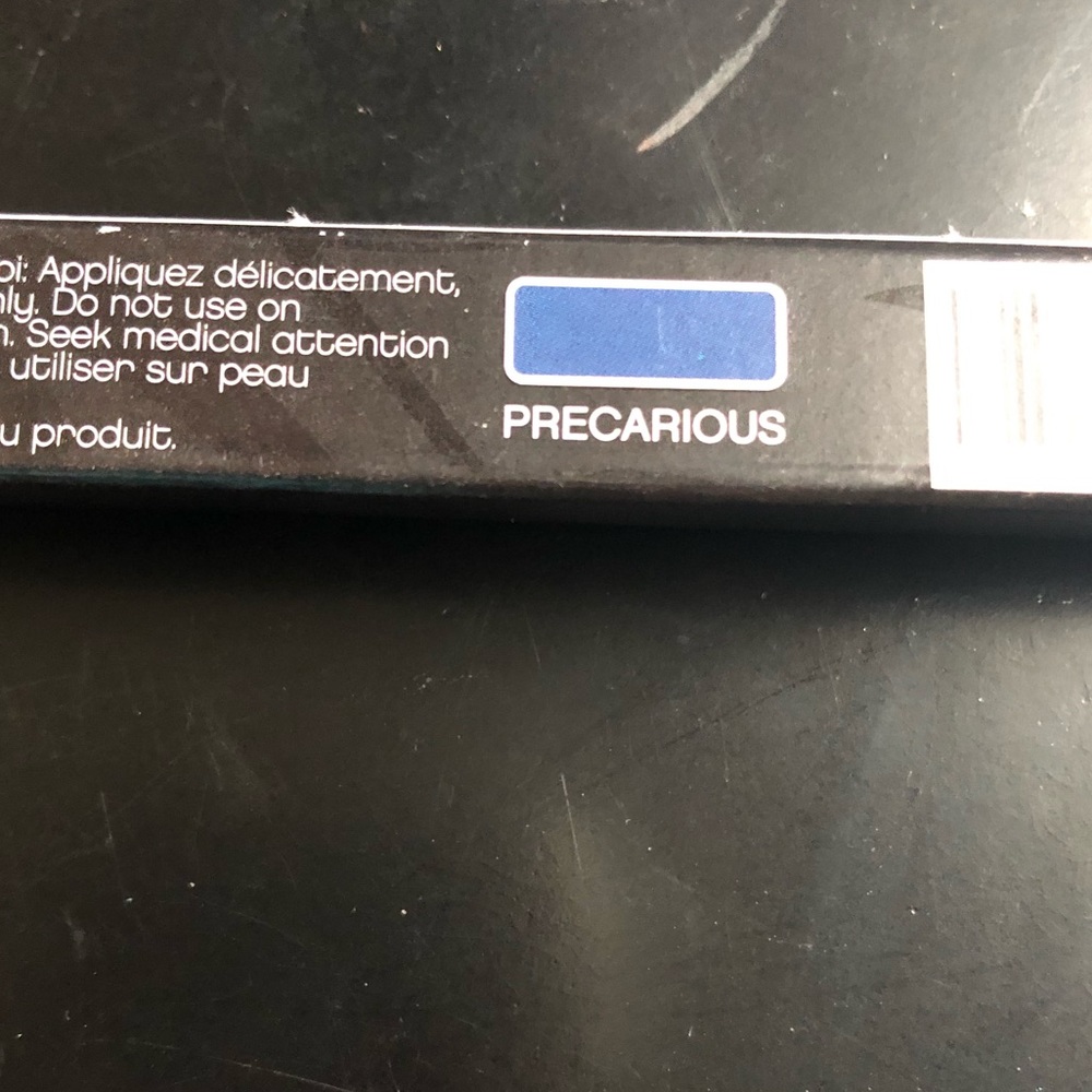 Pencil eyeliner younique